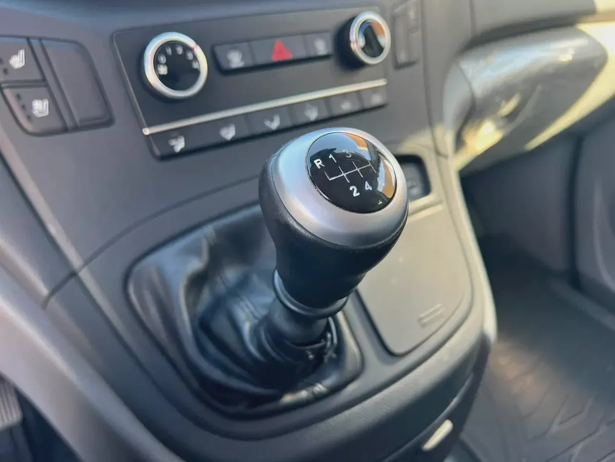 2021 Hyundai H1 | 5 Seats  Van | Diesel | Manual | Ref#980-19-19