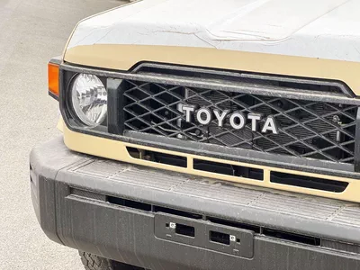 Toyota Land Cruiser Pick Up  EXPORT ONLY - LC79 DC 4.0L PETROL AT-9