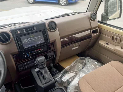 Toyota Land Cruiser Pick Up  EXPORT ONLY - LC79 DC 4.0L PETROL AT-16