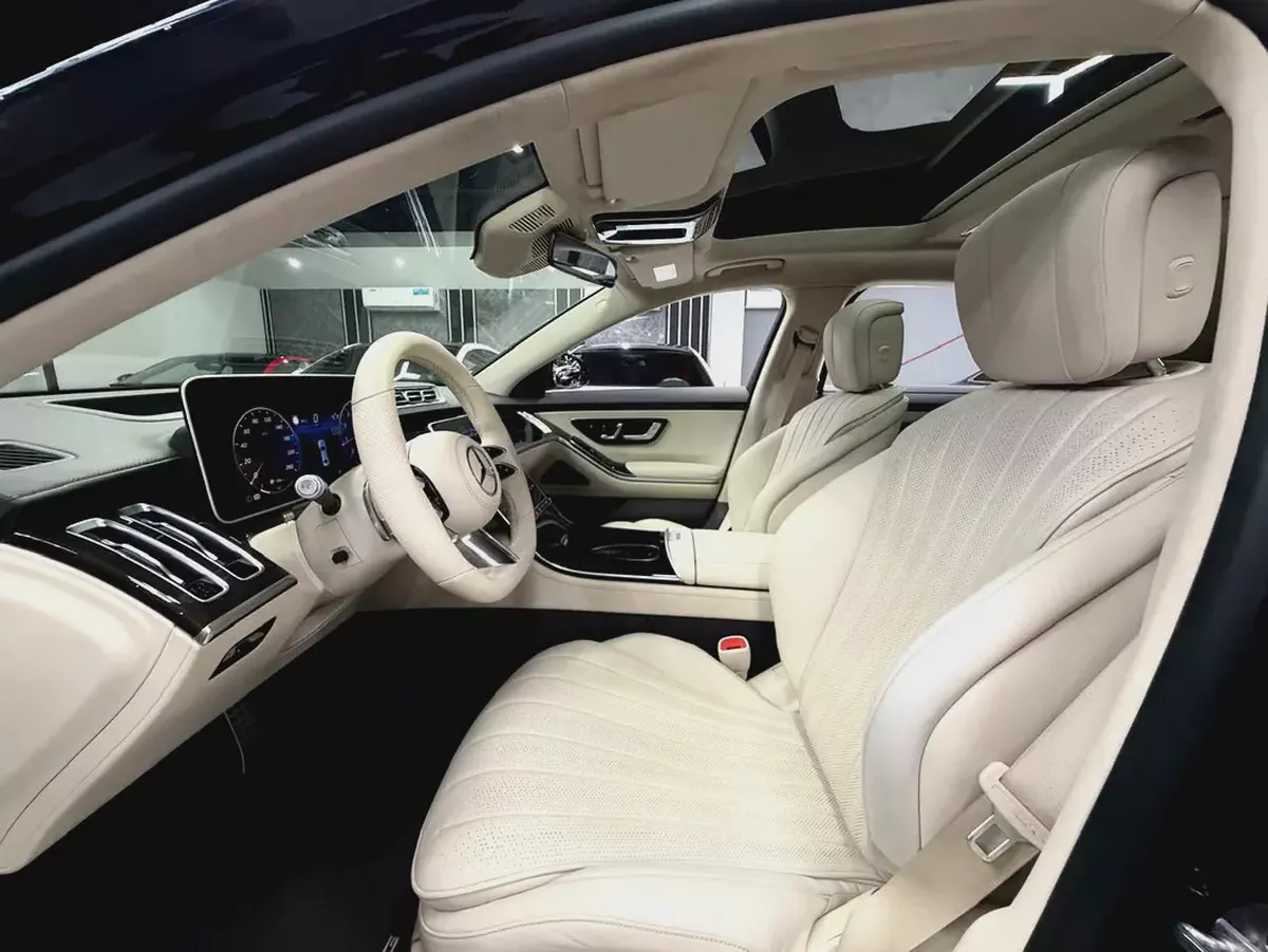 Original Paint | Mercedes Warranty + Service Contract | Huge Option | GCC-5-5
