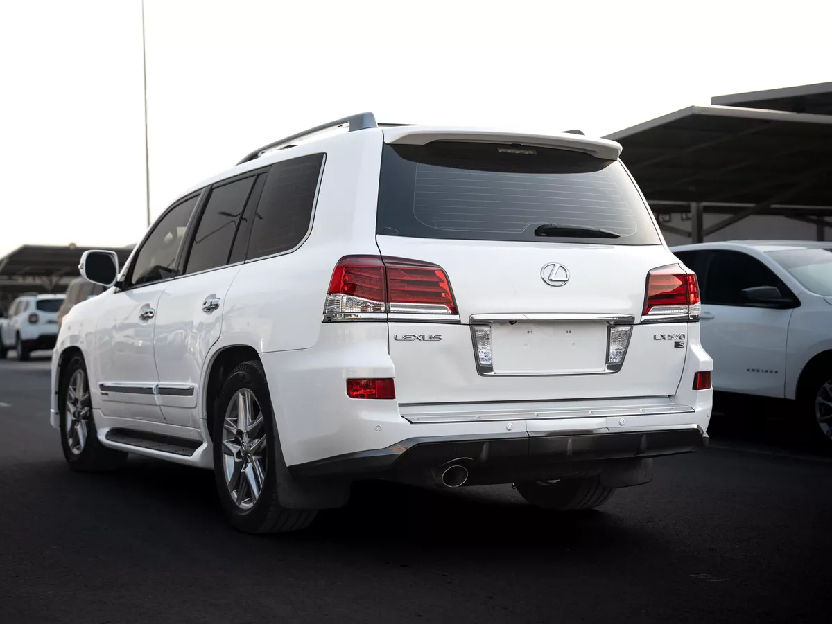 LEXUS LX570 SPORT-3-3