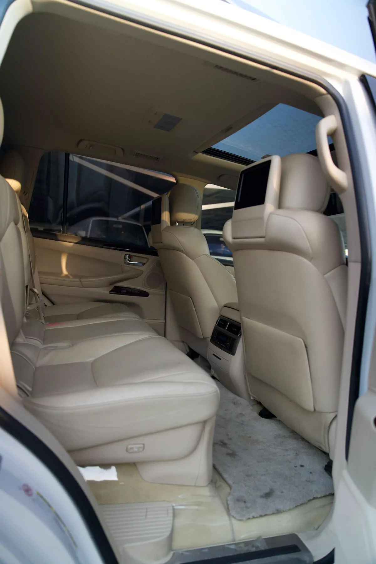 LEXUS LX570 SPORT-6-6