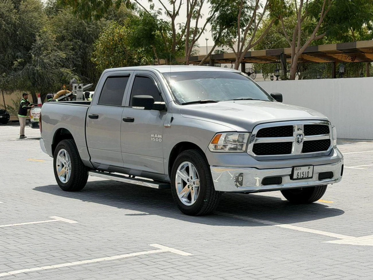 RAM 1500 CLASSIC VXR Dodge Ram 2021 Classic 1500 HEMI 5.7L Petrol Engine US Specs