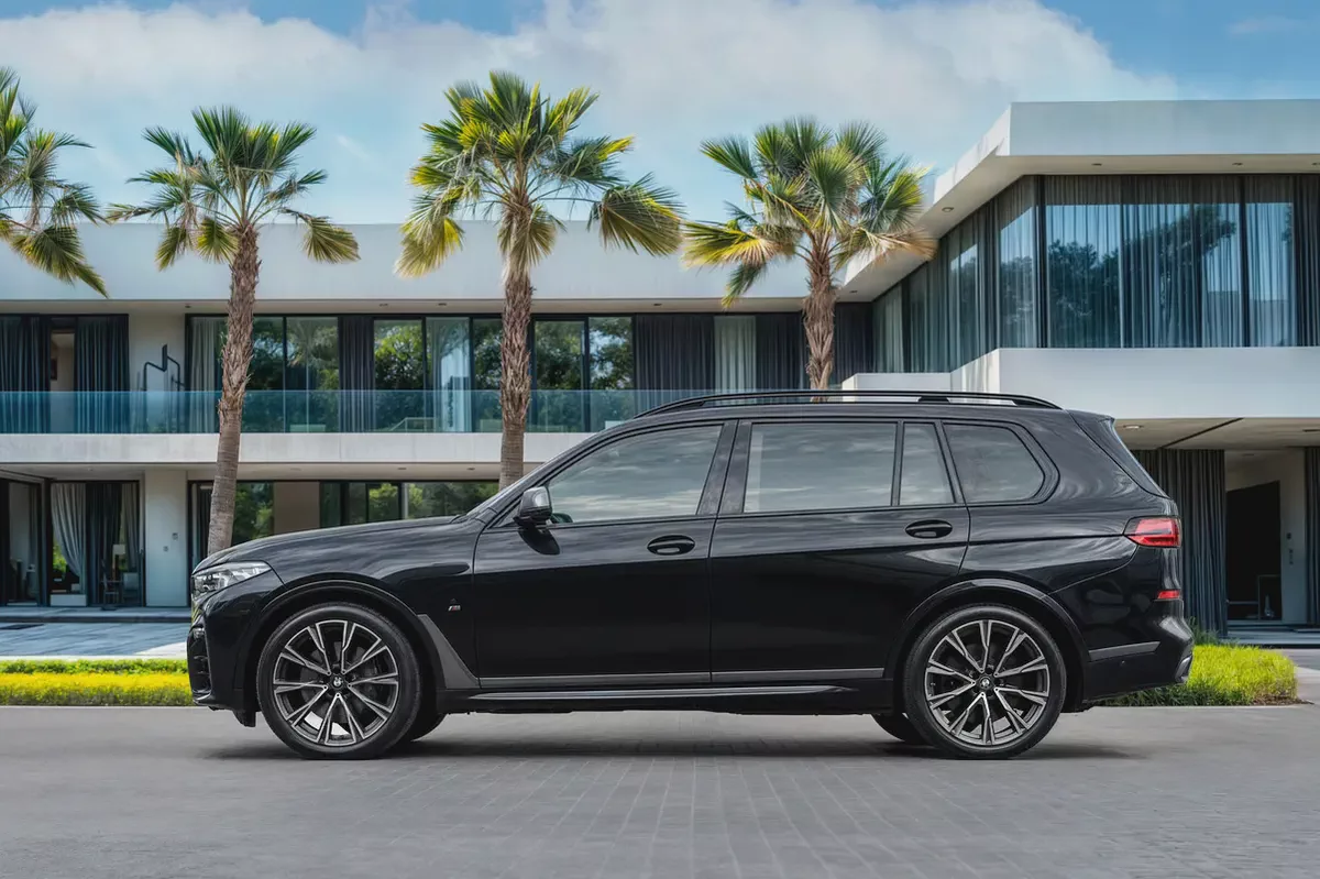 4,015 P.M | 0% Downpayment | BMW X7 M50i M Sport Pro | BMW Warranty!-1-1