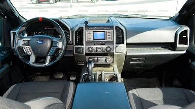 Ford F 150 Raptor-4
