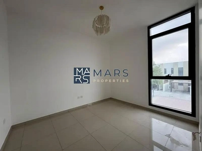 Spacious| Corner 2 Bedroom Townhouse| Maid Room| Best Price| Close To Park-13