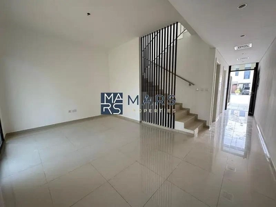 Spacious| Corner 2 Bedroom Townhouse| Maid Room| Best Price| Close To Park-14