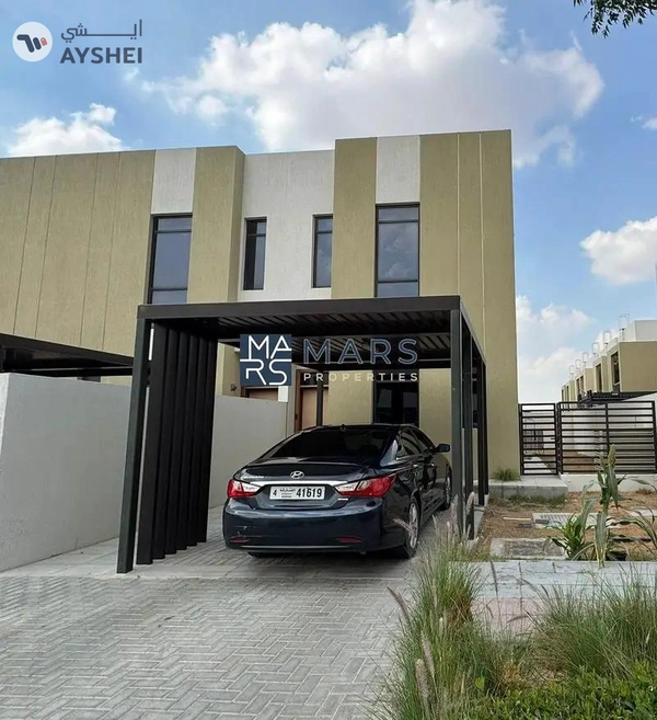 Spacious| Corner 2 Bedroom Townhouse| Maid Room| Best Price| Close To Park