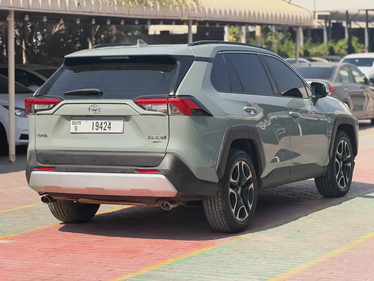 Toyota RAV4 Limited 2020 GCC Specs in Perfect Condition-3-3
