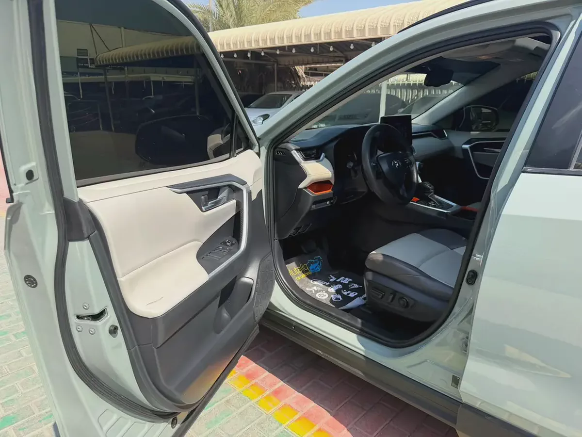 Toyota RAV4 Limited 2020 GCC Specs in Perfect Condition-7-7