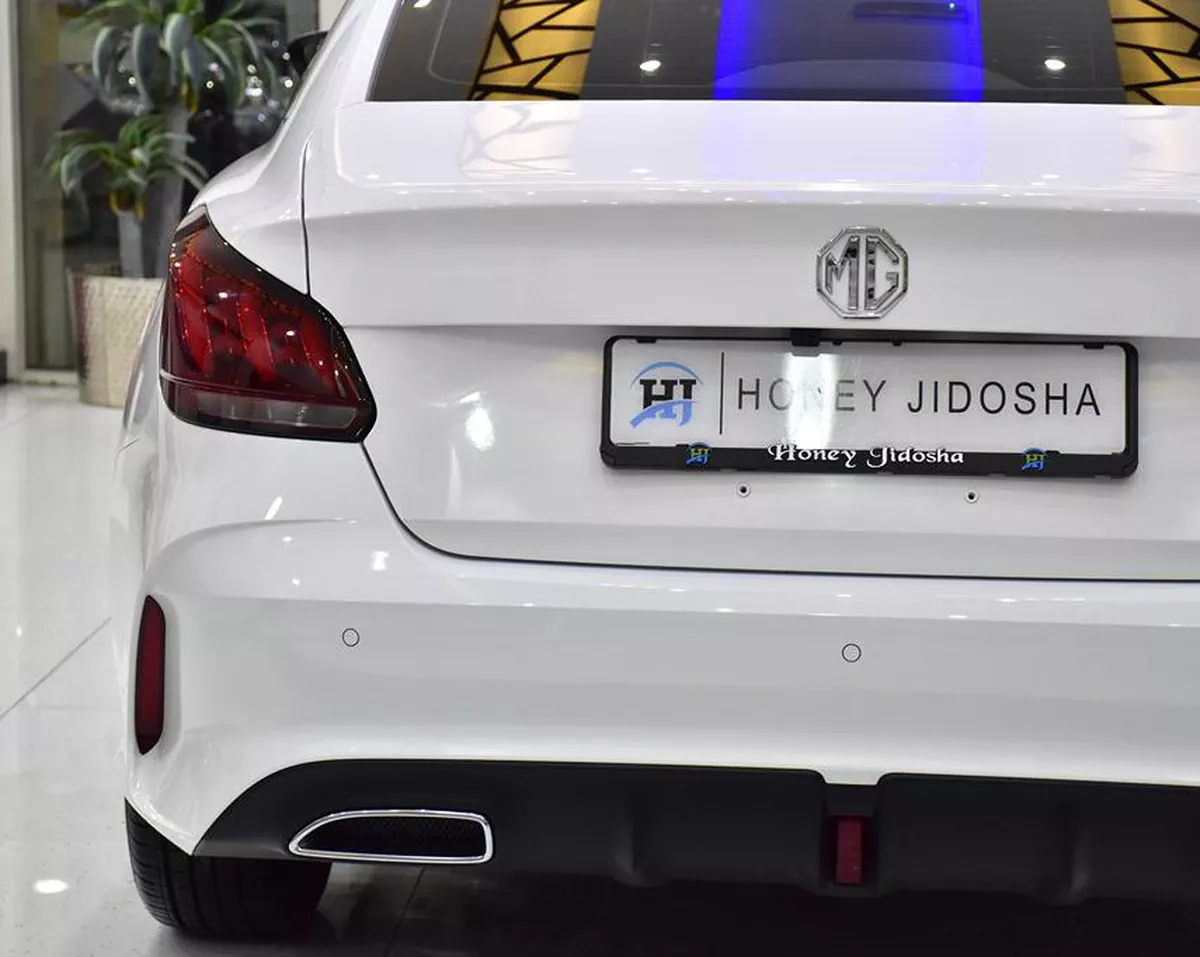 MG GT ( 2023 Model ) in White Color GCC Specs-12-12