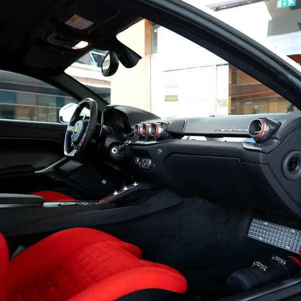 2017 FERRARI F12 TAILOR MADE ( 70 ANNINVERSRY ) 1 OF 1 ( Inspired by 308 GTB 1982)