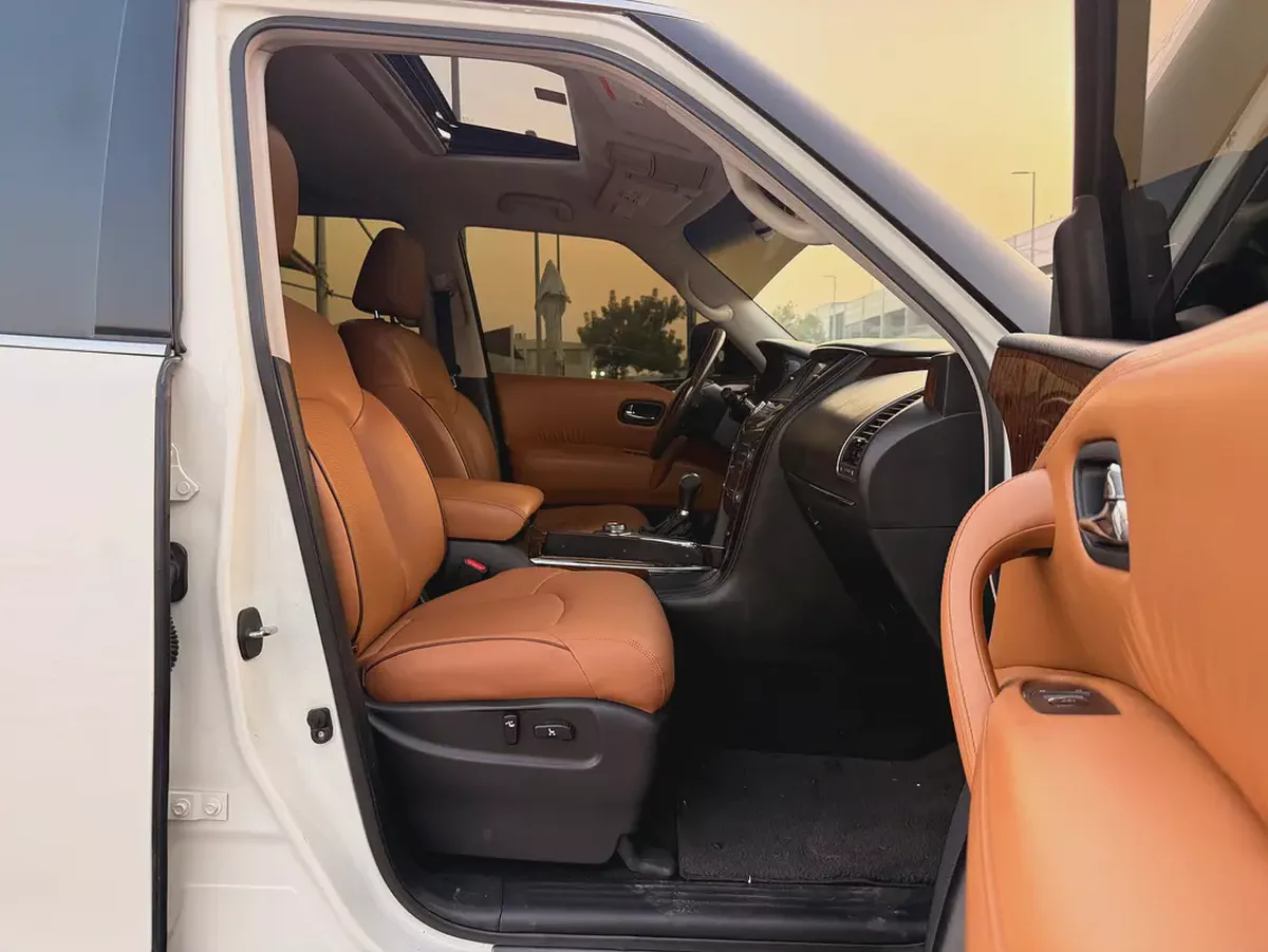 A premium 2015 Nissan Patrol LE titaniumin GCC-8-8