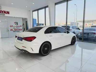 مرسيدس A200 ابيض / اسود خليجي 2025 Mercedes-Benz A-Class A 200 GCC Specs-2