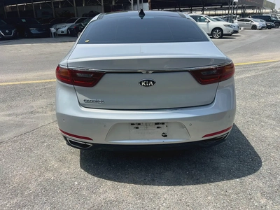 2017 Kia Cadenza SXL American Specs - Premium Luxury Sedan-6