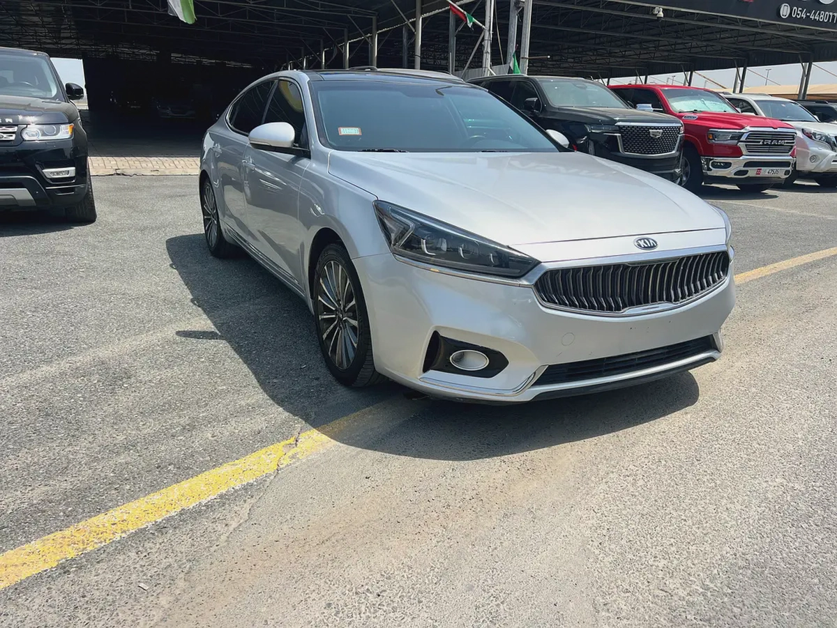 2017 Kia Cadenza SXL American Specs - Premium Luxury Sedan-3-3