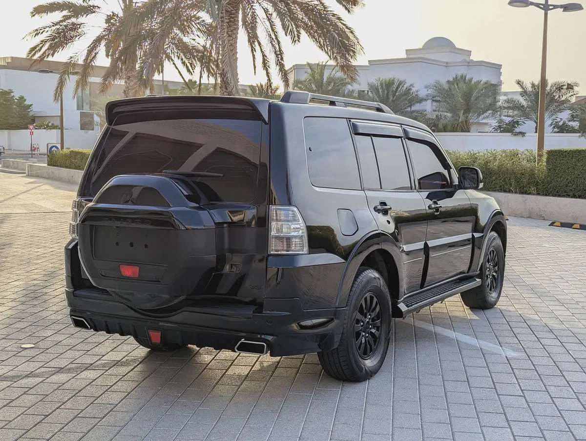 Mitsubishi Pajero GLS MID 2015 - GCC Specs - Reliable SUV