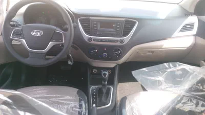 Hyundai Accent White 2023 – Automatic Sedan-4