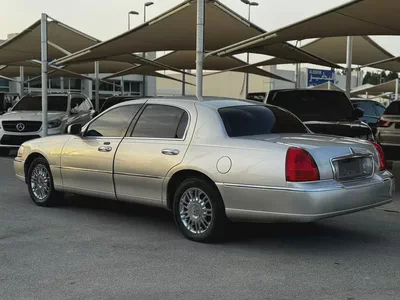 ( 2008 ) LICNOLN// TOWN CAR//4.6L 8 //AMRICAN// GOOD CONDITION-5