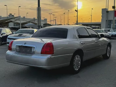 ( 2008 ) LICNOLN// TOWN CAR//4.6L 8 //AMRICAN// GOOD CONDITION-6