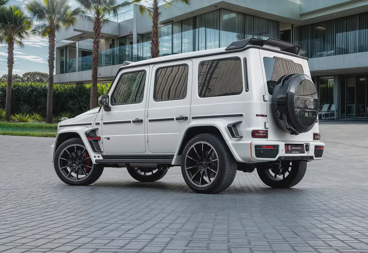 9,400 P.M |  G63 AMG Brabus Kit | 0% Downpayment | Impeccable Condition!-2-2