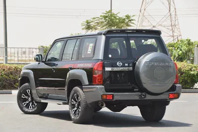 2023 ll Nissan Patrol ll Super Safari M/T ll Gcc ll Warranty 5 Years Unlimited Km-3