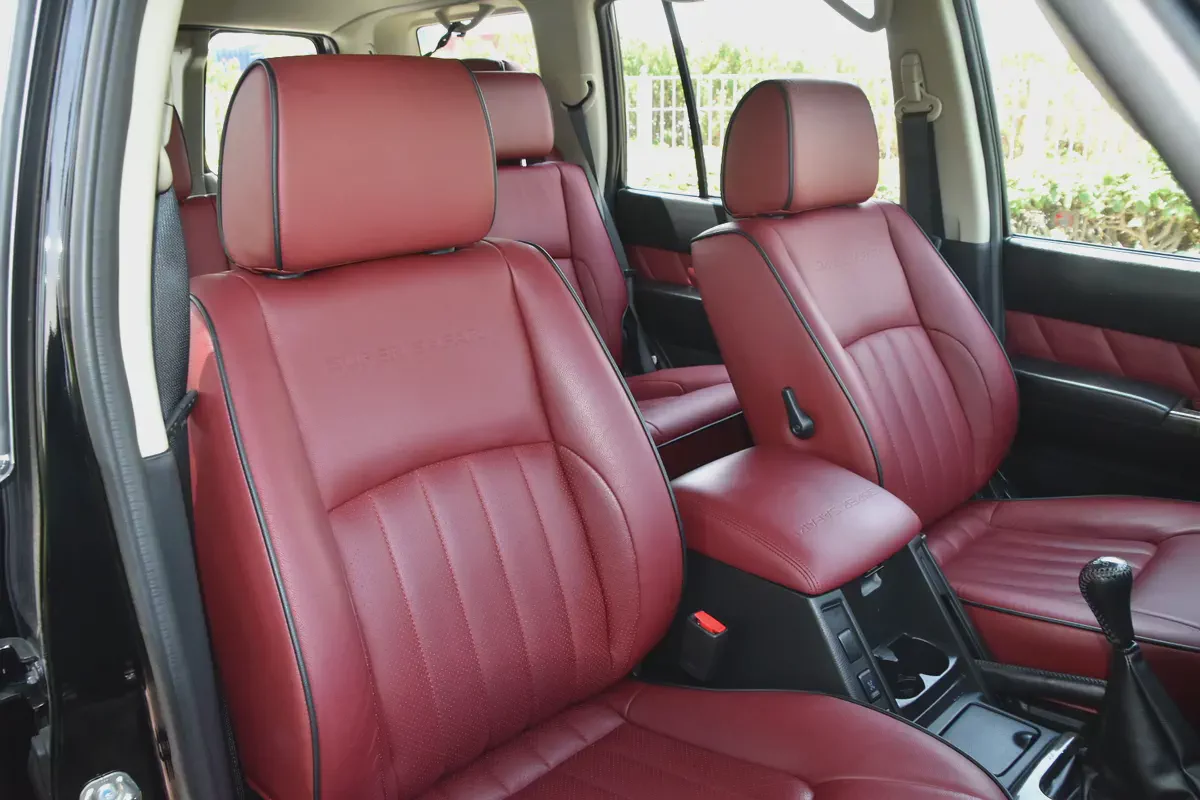 2023 ll Nissan Patrol ll Super Safari M/T ll Gcc ll Warranty 5 Years Unlimited Km-7-7