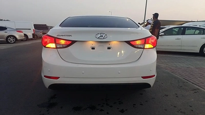 Hyundai Elantra GLS 2015 GCC Specs - Well Maintained-17