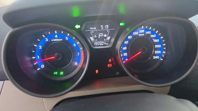 Hyundai Elantra GLS 2015 GCC Specs - Well Maintained-3