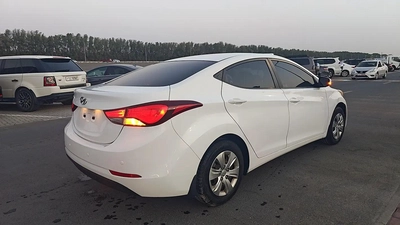 Hyundai Elantra GLS 2015 GCC Specs - Well Maintained-10