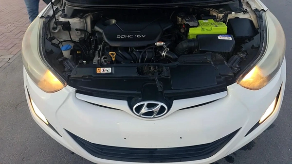 Hyundai Elantra GLS 2015 GCC Specs - Well Maintained