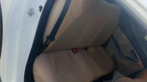 Hyundai Elantra GLS 2015 GCC Specs - Well Maintained