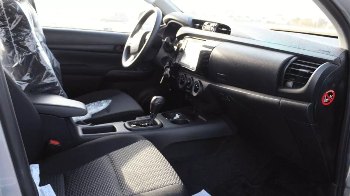 Toyota Hilux SGLX HILUX 2.4L AT DIESEL MED OPTION-9-0