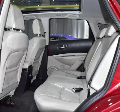 Nissan Qashqai LE AWD ( 2013 Model ) in Red Color GCC Specs-7