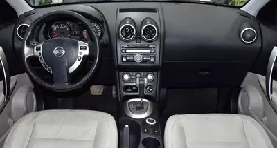 Nissan Qashqai LE AWD ( 2013 Model ) in Red Color GCC Specs-3