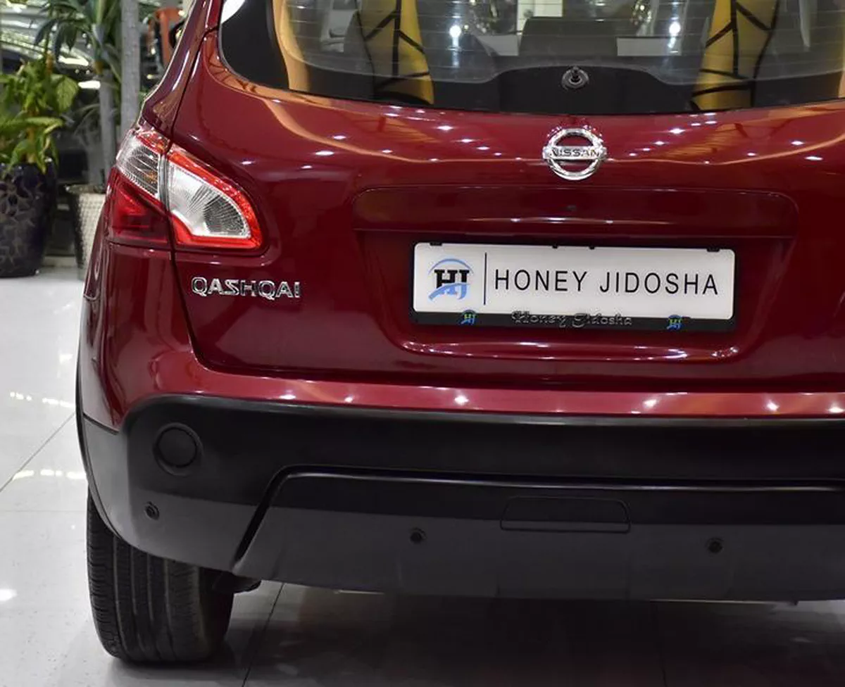 Nissan Qashqai LE AWD ( 2013 Model ) in Red Color GCC Specs-6-6