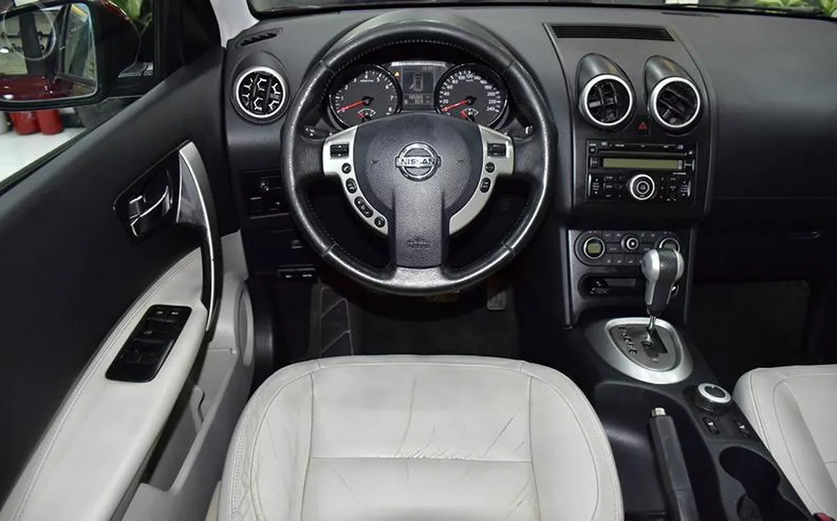 Nissan Qashqai LE AWD ( 2013 Model ) in Red Color GCC Specs-5-5