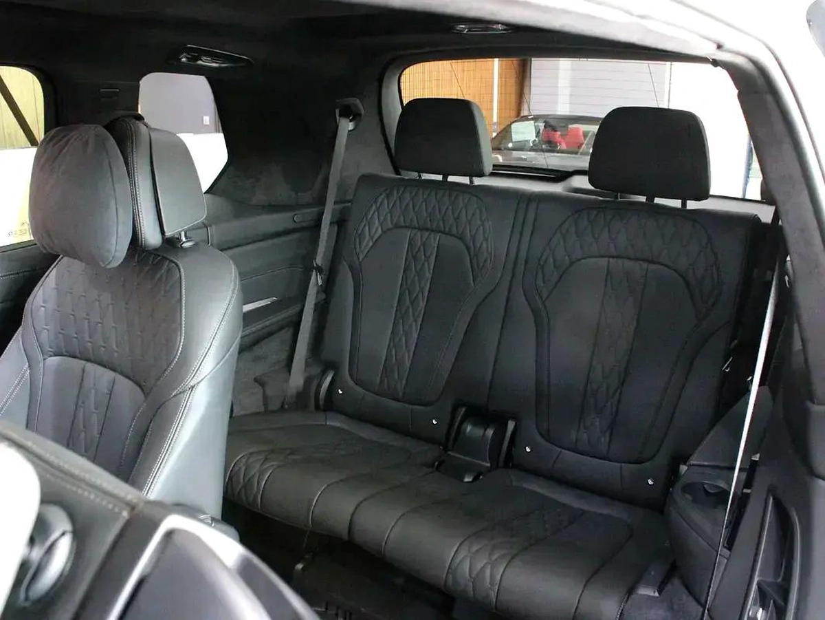 2024 - BMW X7 M60i - V8 | 7 seater with warranty-12-12