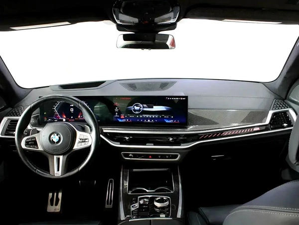 2024 - BMW X7 M60i - V8 | 7 seater with warranty