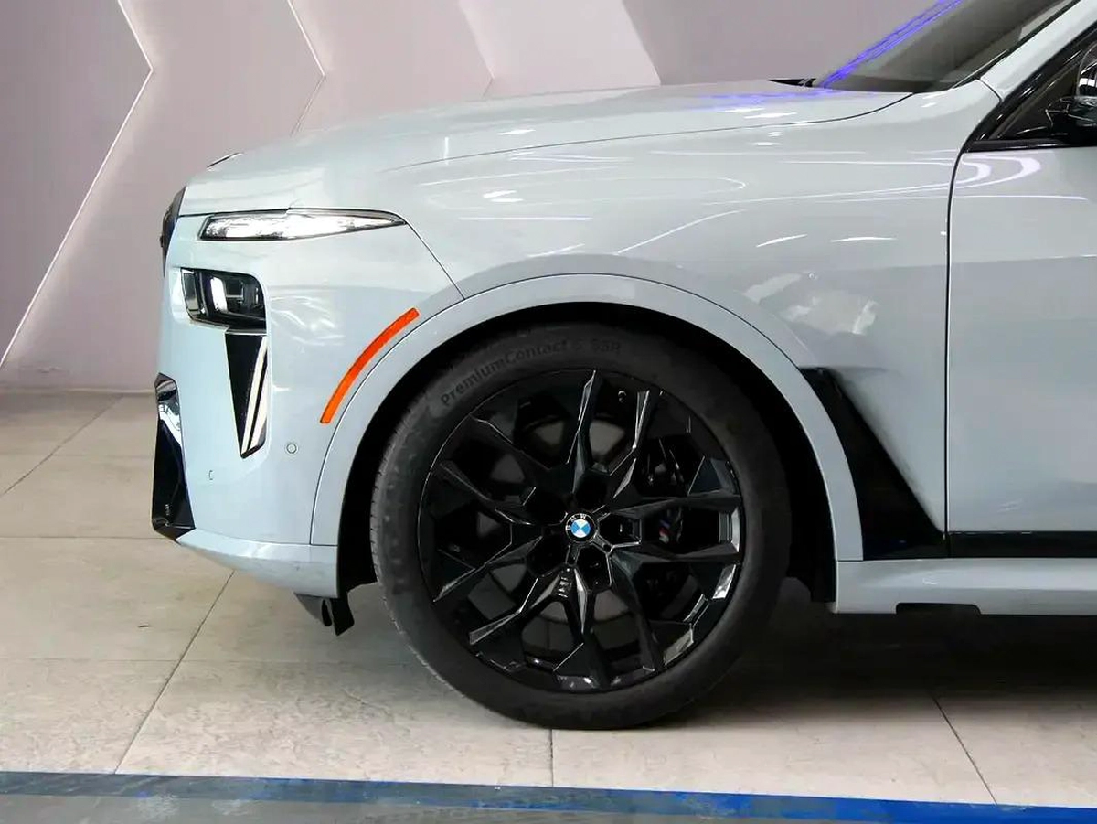 2024 - BMW X7 M60i - V8 | 7 seater with warranty-1-1
