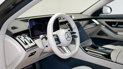 Mercedes-Benz S-Class S 500-1