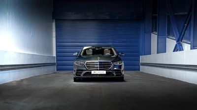 Mercedes-Benz S-Class S 500-10