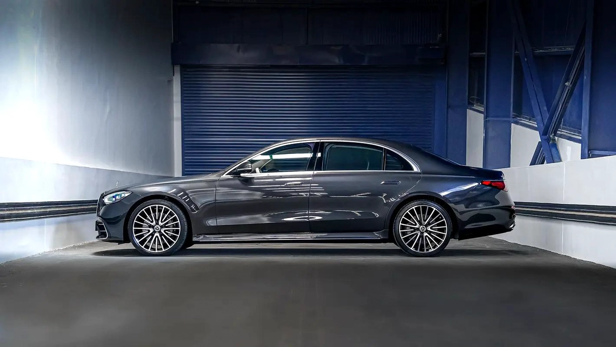 Mercedes-Benz S-Class S 500-9-9