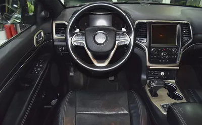 EXCELLENT DEAL for our Jeep Grand Cherokee Limited 4x4 ( 2015 Model ) in Grey Color GCC Specs-11