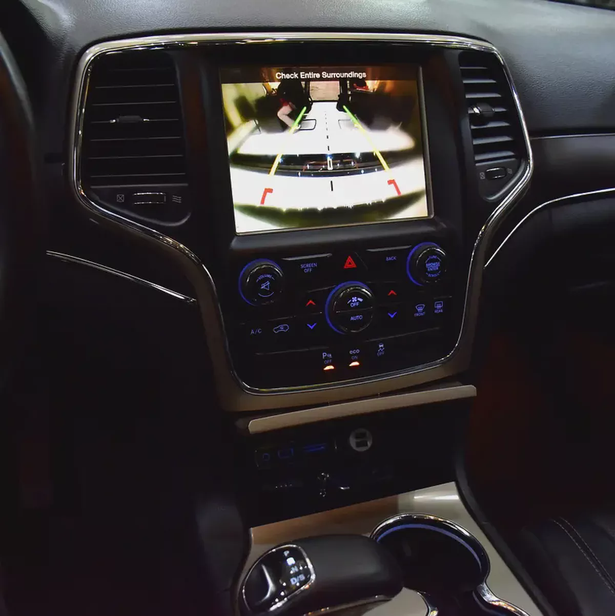 EXCELLENT DEAL for our Jeep Grand Cherokee Limited 4x4 ( 2015 Model ) in Grey Color GCC Specs-14-14