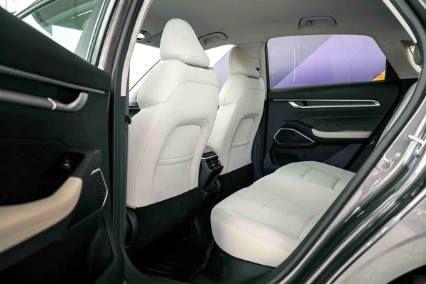 Geely Emgrand GS