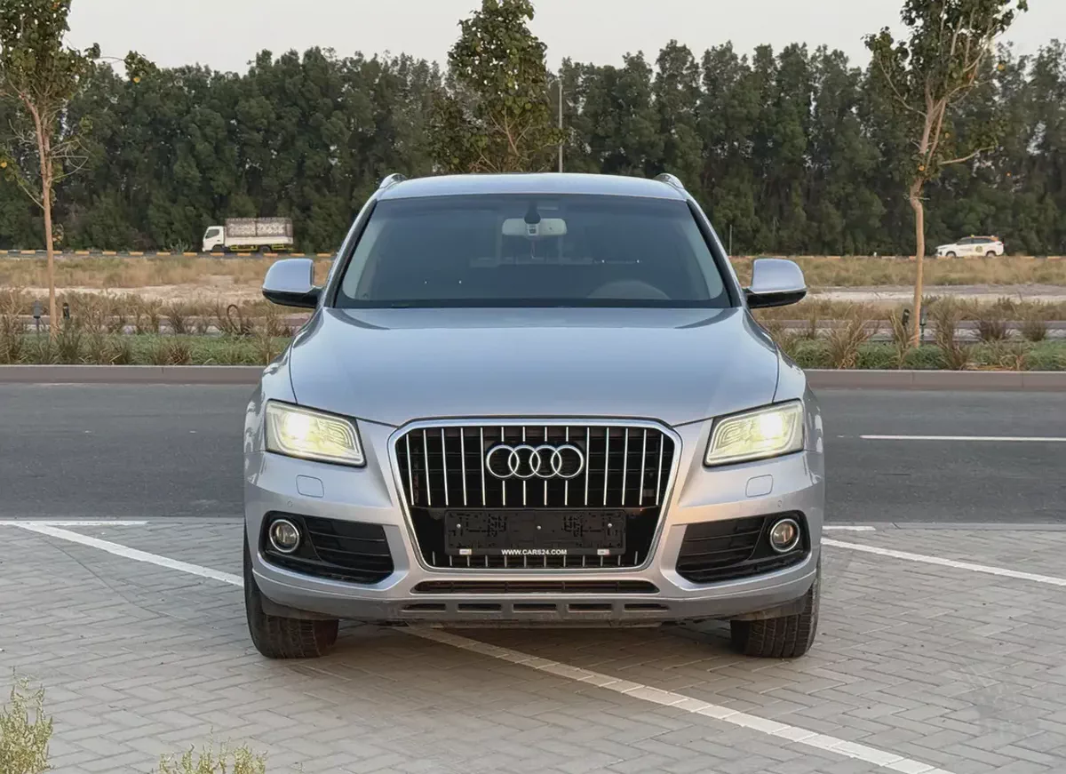2016 Audi Q3 40 TFSI Quattro | GCC Specs | 4-Cyl 2.0L Turbo engine-1-1