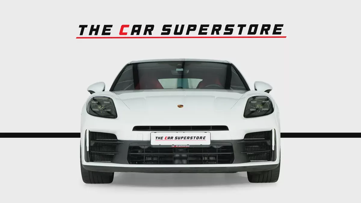 Porsche Panamera-GCC-1 Owner-Just been serviced in porsche-porsche warranty valid till 9-2028-2-2