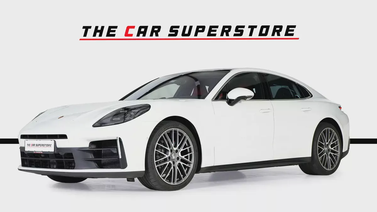 Porsche Panamera-GCC-1 Owner-Just been serviced in porsche-porsche warranty valid till 9-2028-3-3