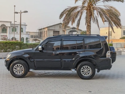 MITSUBISHI PAJERO 2015 GLS TOP FULL OPTION GCC V6 3.5L IN EXCELLENT CONDITION-15